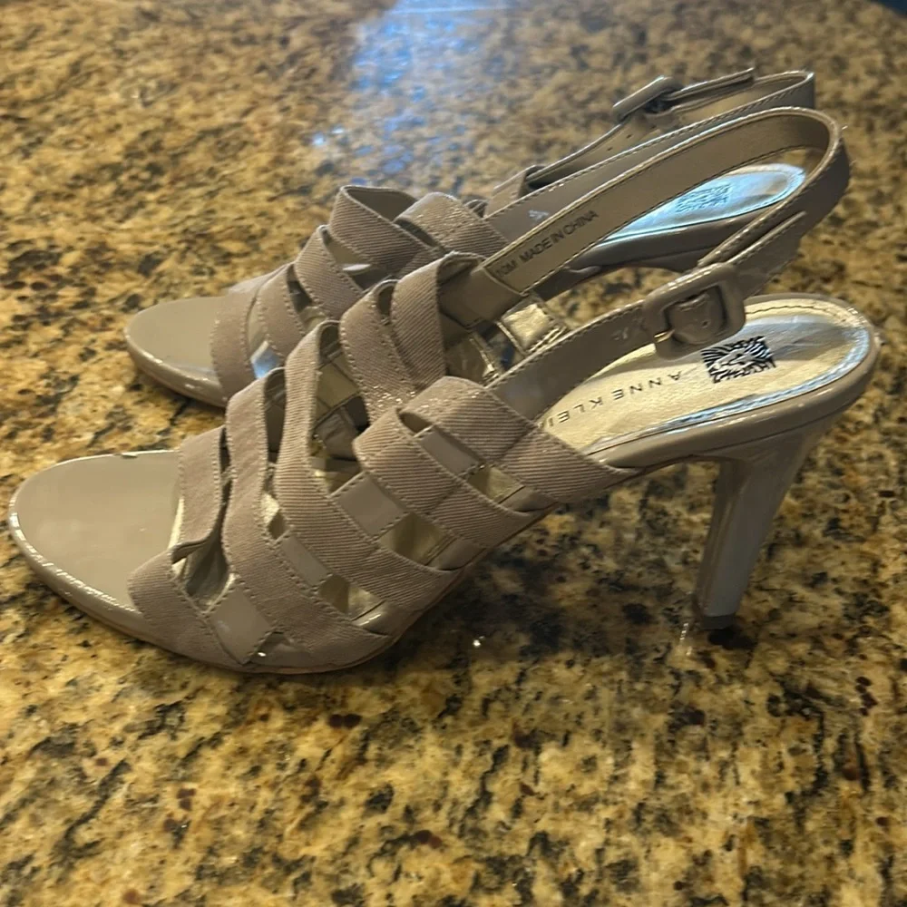 Anne Klein open toe, strap heels, beige/gray, size 10 | offer in description